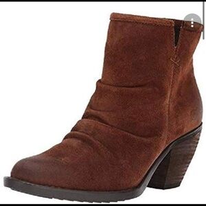 Born Aire boots brown leather‎ heeled boots size 7